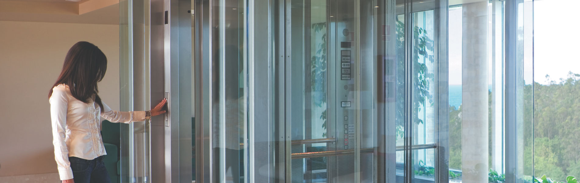 ascensores-con-cuarto-de-maquinas01